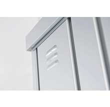 Vue détaillée d''une armoire métallique avec fentes d''aération