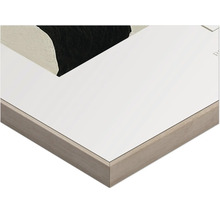 Detailansicht eines gerahmten Kunstwerks mit abstraktem Motiv