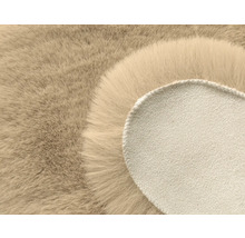 Kunstfellteppich mit rutschfester Rückseite