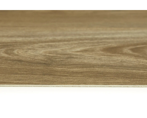 Detailaufnahme eines Bodenbelags mit Holzoptik