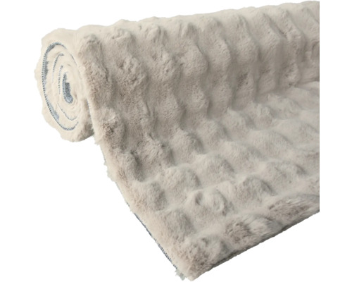 Gerollter Kurzflor-Teppich