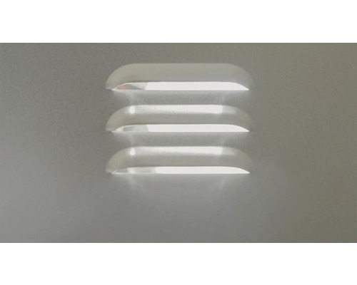 Ventilation murale avec trois lamelles