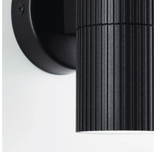 Applique murale noire avec design côtelé pour l''intérieur