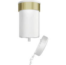 Cartouche de filtre à eau avec couvercle ouvert d''où s''écoule de l''eau