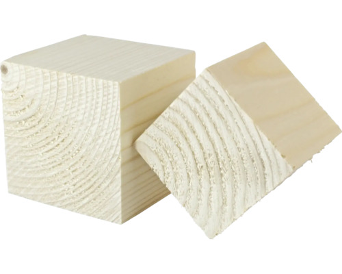 Deux cubes en bois d''épicéa non traités