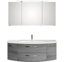 Badezimmer-Set mit grauem Waschtischunterschrank in Holzoptik, Keramikwaschbecken, Armatur und dreitürigem Spiegelschrank mit Beleuchtung.