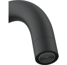 Detailaufnahme eines Wasserhahn-Auslaufs