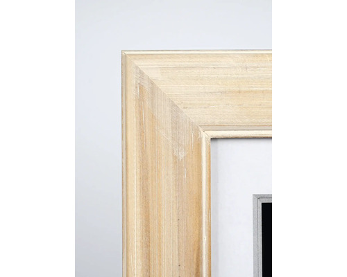 Vue détaillée d''un cadre photo en bois