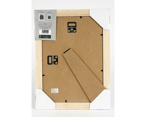 Arrière d''un cadre photo en bois avec dispositif de suspension et support