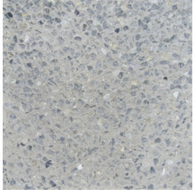 Nahaufnahme einer Betonoberfläche mit Steinen