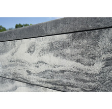 Mur en béton avec surface structurée