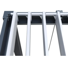 Vue détaillée d''une pergola à lamelles avec lamelles réglables