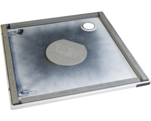 Trappe de révision avec fermeture