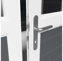 Vue détaillée d'une porte avec poignée et serrure