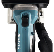 Logo Makita sur une fraiseuse