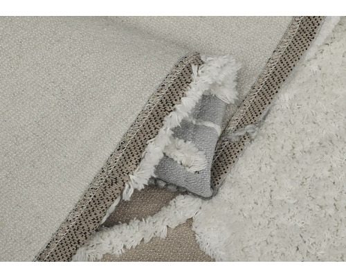 Detailansicht eines Teppichs mit Fransen