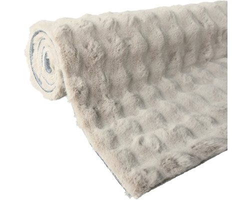 Aufgerollter Teppich mit weicher Oberfläche