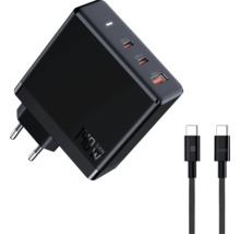 Schwarzes 140 Watt GaN Ladegerät mit USB-C- und USB-A-Anschlüssen sowie zwei USB-C-Kabeln