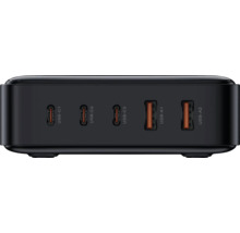 Schwarzes Ladegerät mit USB-C und USB-A Anschlüssen