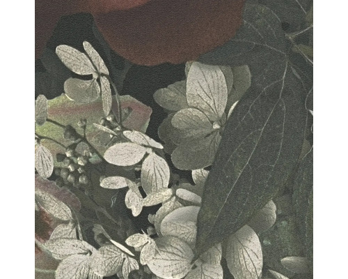 Nahaufnahme von Hortensienblättern und -blüten