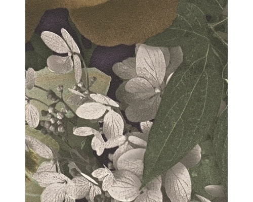 Nahaufnahme von Hortensienblüten und Blättern