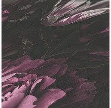 Gros plan d'un papier peint à motif floral