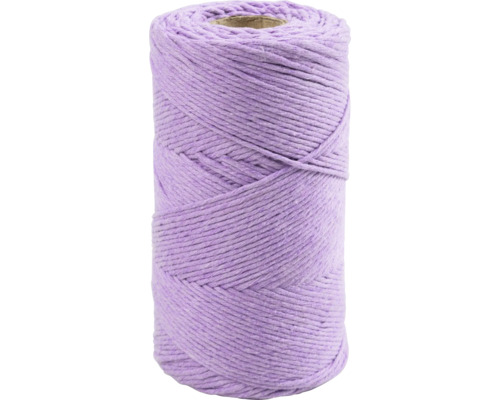 Spule aus lila Makramee-Garn