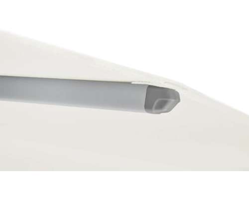 Vue détaillée d'un parasol avec armature grise