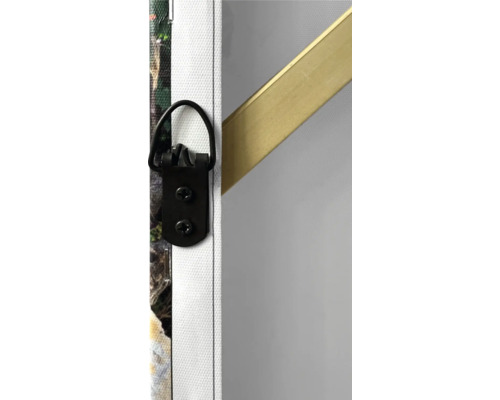 Detailansicht einer Leinwand mit Aufhängevorrichtung und goldenem Rahmen.