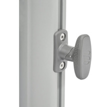 Vue détaillée d'un pied de parasol avec poignée de verrouillage