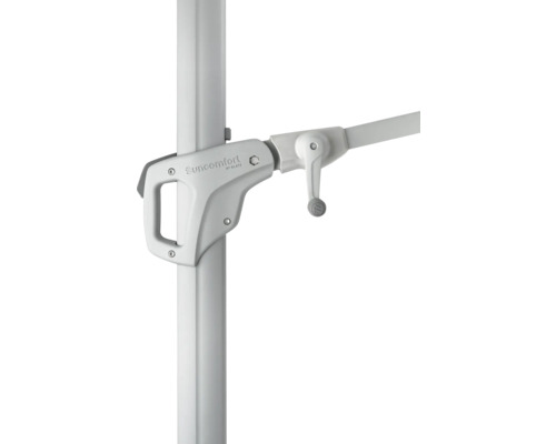 Gros plan d'un parasol avec le logo Suncomfort by Glatz