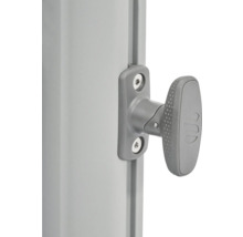 Vue détaillée d'une manivelle pour actionner un parasol