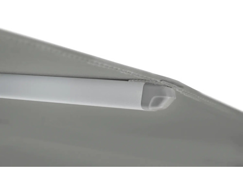 Gros plan d'un parasol avec structure