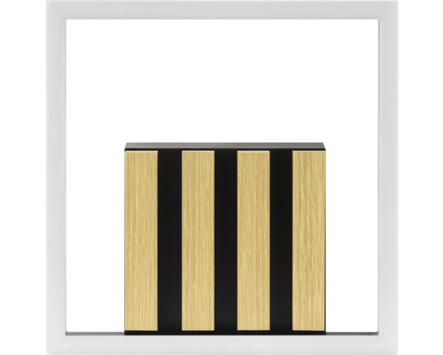 Panneau mural avec motif bois et lattes dans un cadre blanc