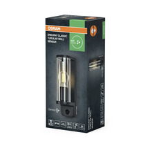 Osram Endura Classic Tubular Wandleuchte mit Sensor in Produktverpackung