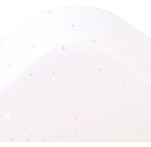 Détail d'un plafonnier avec motif étoilé