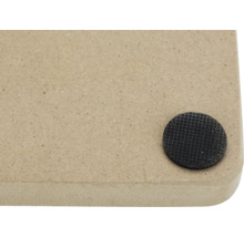 Holzplatte mit einem schwarzen, runden Möbelgleiter