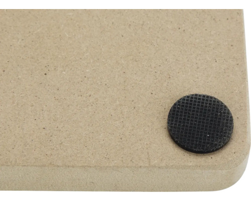 Holzplatte mit einem schwarzen, runden Möbelgleiter