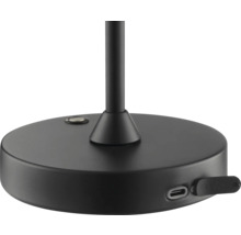 Detailansicht einer Tischleuchte mit USB-Anschluss