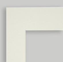 Detailansicht eines weissen Bilderrahmenprofils.