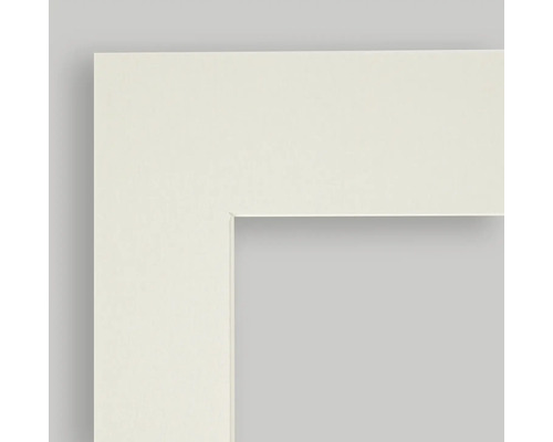 Detailansicht eines weissen Bilderrahmenprofils.