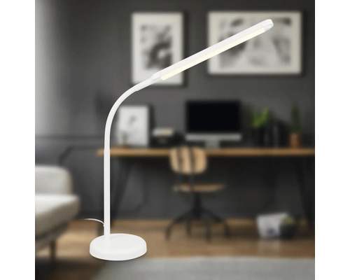 Weisse LED-Stehleuchte im modernen Arbeitszimmer