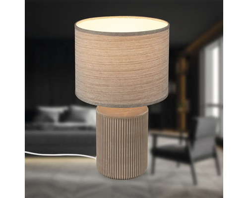 Tischleuchte mit zylindrischem Schirm und geriffeltem Sockel