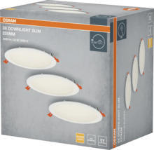Verpackung mit drei Osram Downlights Slim, 225 Millimeter Durchmesser, 2400 Lumen, 22 Watt, 3000 Kelvin, geeignet für Innenräume, warmes Licht, einfache Montage, fünf Jahre Garantie
