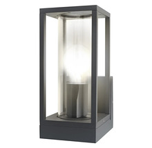 Wandleuchte mit Glaszylinder für den Aussenbereich