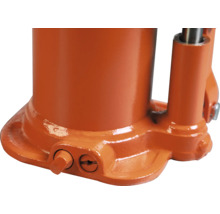 Detailaufnahme von einem orangefarbenen Wagenheber