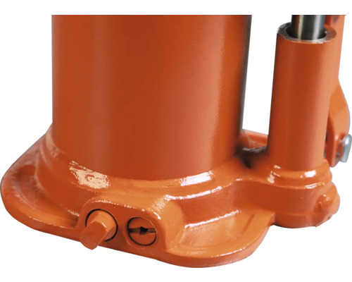 Detailaufnahme von einem orangefarbenen Wagenheber