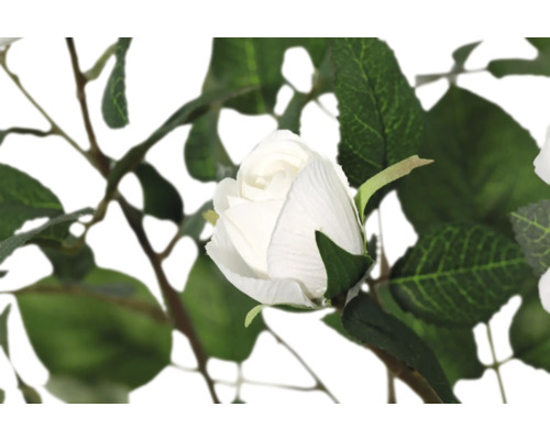 Bouton de rose artificielle avec feuilles