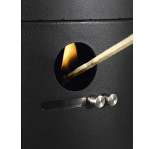 Allumage d'un poêle avec une allumette