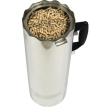 Allume-feu rempli de granulés de barbecue.